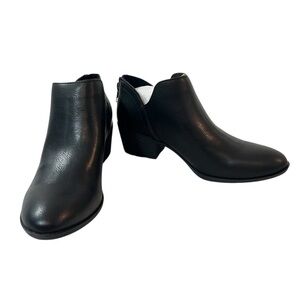 Boc Celosia Booties Ankle Boots Womens Size 7 Heel Height 2” New